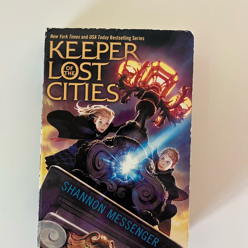 Keeper of the Lost Cities Book